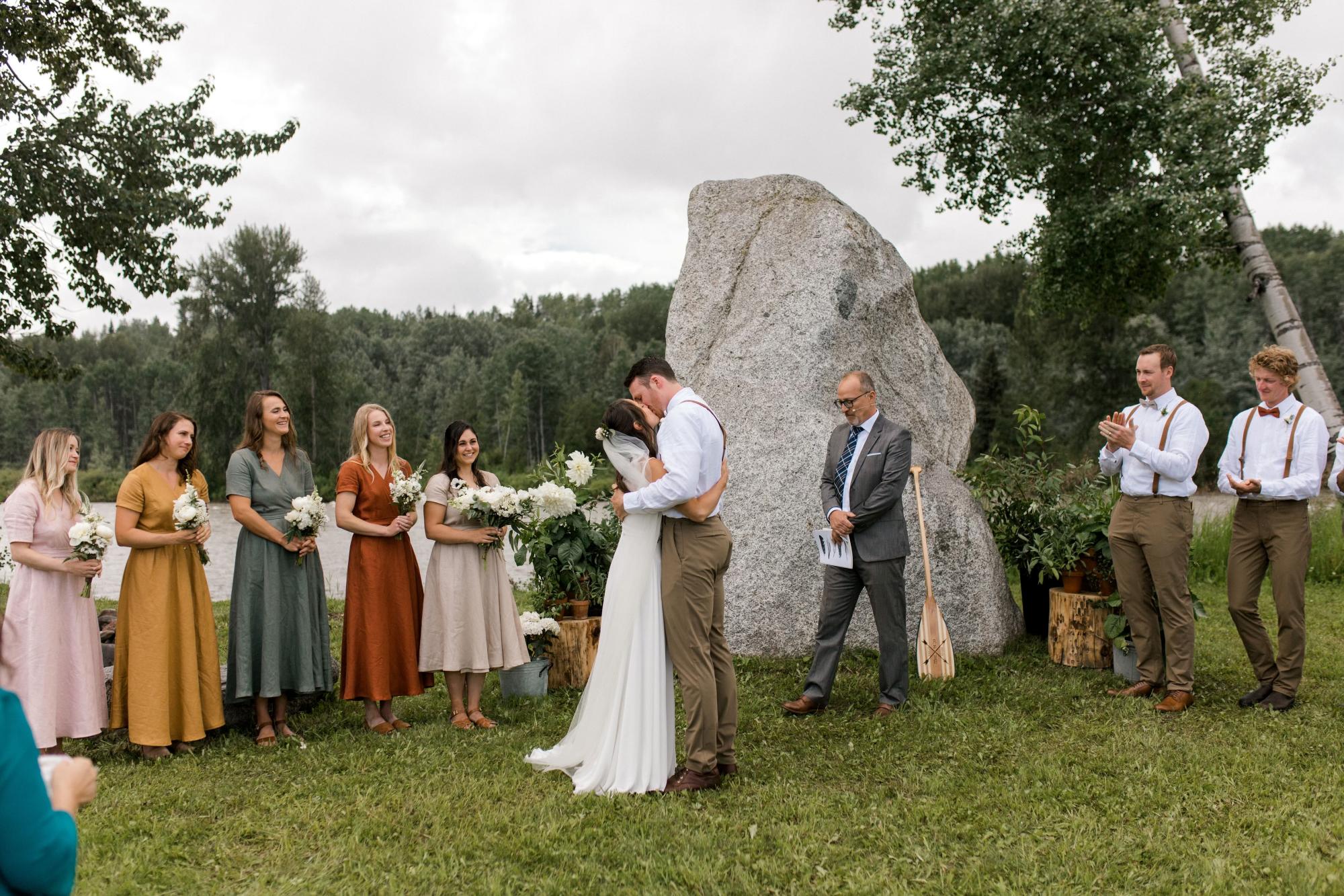 Helen Grey Photography, Wedding, bar, bartending, drinks, rustic barn, Derek Botchford, Andrea Soto, Smithers, North, British Columbia, Frontier Experience