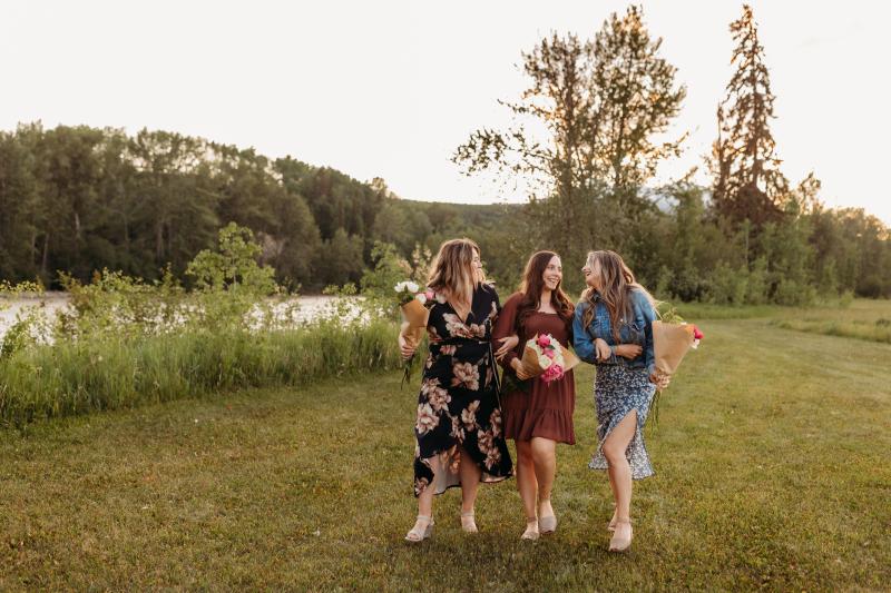 Sidney Russell, Ashlee Nadine Photography, bar, bartending, drinks, rustic barn, Derek Botchford, Andrea Soto, Smithers, North, British Columbia, Frontier Experience